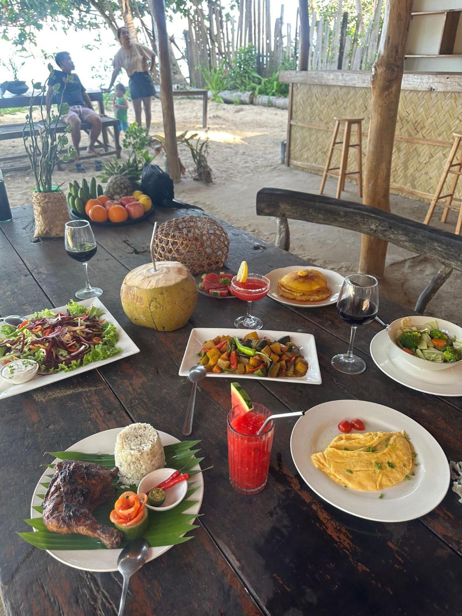 Efrena Agro Tourism Beach El Nido Esterno foto