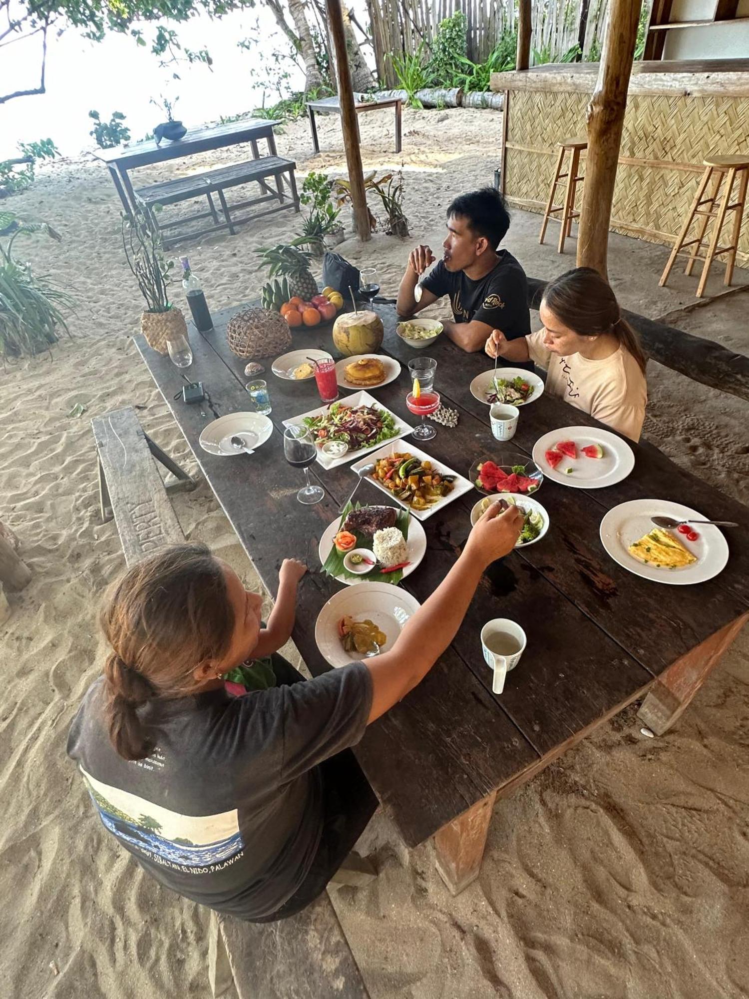 Efrena Agro Tourism Beach El Nido Esterno foto