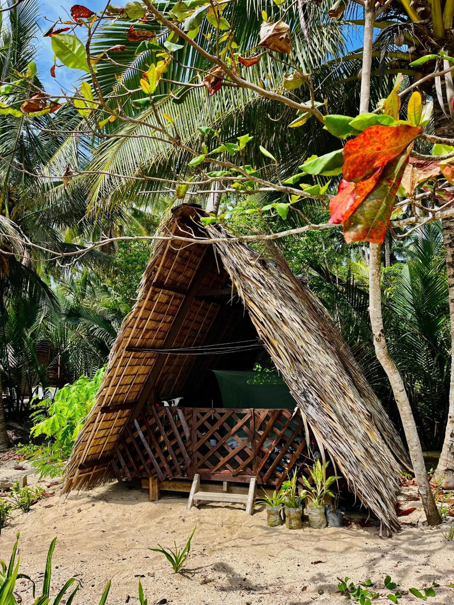 Efrena Agro Tourism Beach El Nido Esterno foto