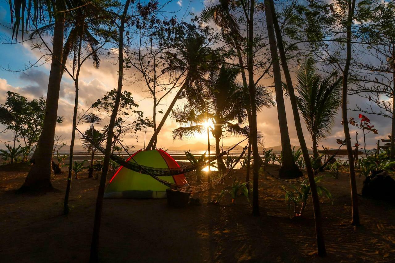 Efrena Agro Tourism Beach El Nido Esterno foto